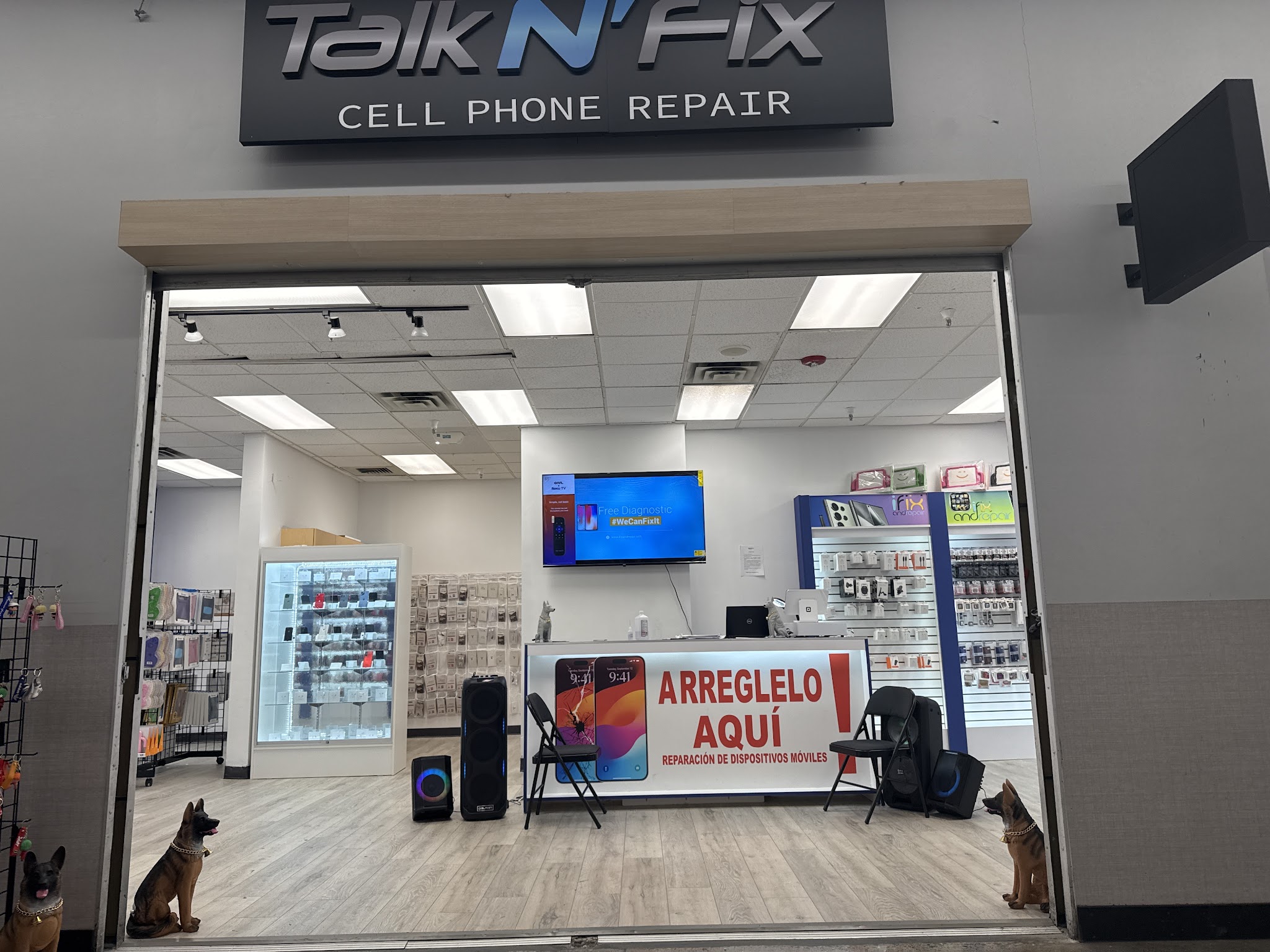 TALK N FIX WOODROW (Inside Walmart) Mobile Phone Repair Shop in El Paso, TX photo