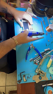 EP Electrocenter – iPhone, Android, Computers, Laptops & Game Console Repair gallery photo
