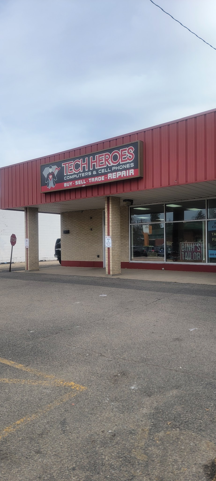 Tech Heroes Cell phone & Computer Repair Phone Repair Service