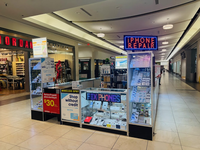 Wireless Spot Mobile Phone Repair in 1133 St Vincent Ave K008, LA photo