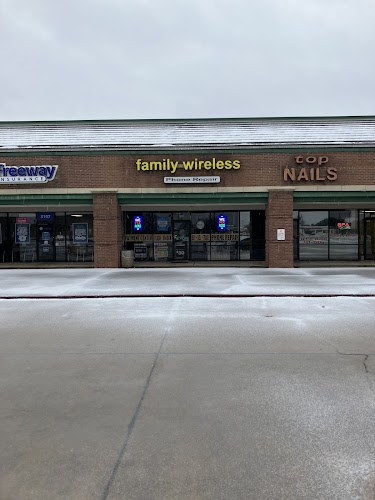 Family Wireless - Computer Repair, Console Repair, iPhone and Samsung Repair Mobile Phone Repair in Bossier City, LA photo