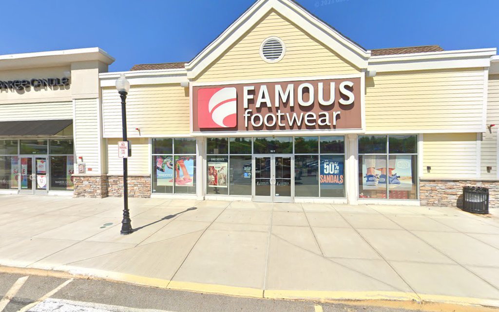 Gallery photo for Apple The Shops at Blackstone Valley, Electronics Repair Shop in Millbury, MA