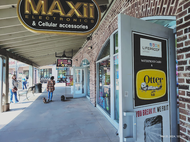 Maxii Electronics Electronics Repair Shop in 1200 Celebrity Cir, SC photo