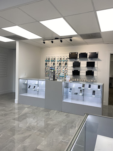 Tech Zone | 30 Min iPhone Repair | BY APPOINTMENT ONLY | Phone Repair Service in Vancouver, WA photo