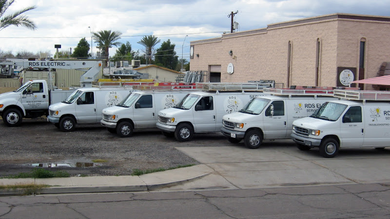 RDS Electric Electrician in Glendale, AZ photo