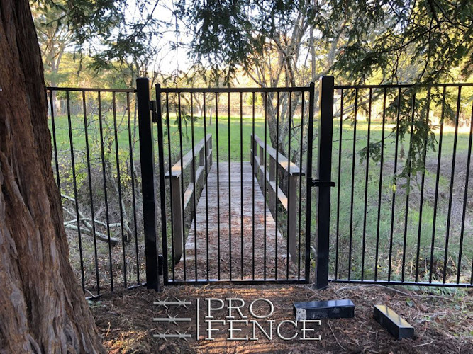 Pro Fence Company Fence Contractor in Hayward, CA photo