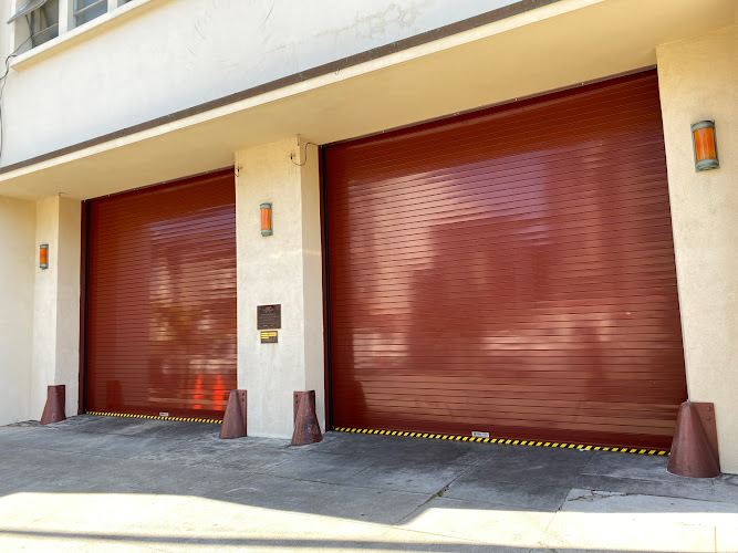 Union Door Door Repair Service in San Francisco, CA photo