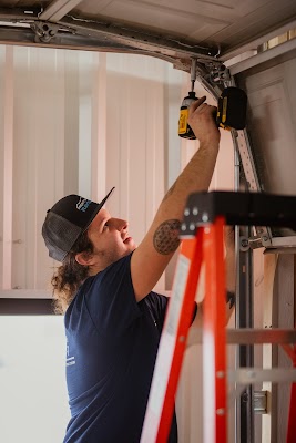 Gallery photo for Raynor Door Authority of Rockford in Loves Park, IL