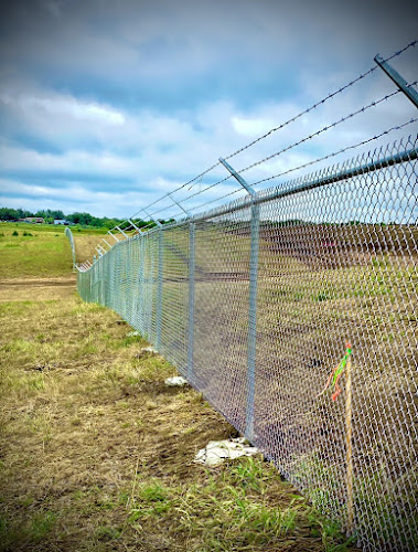 Amplus Fence Fence Contractor in Lafayette, LA photo