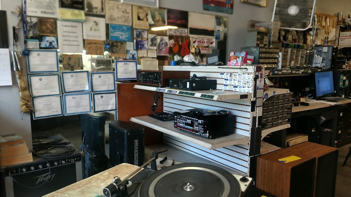 Cove Electronics Electronics Repair Shop in Newport, RI photo