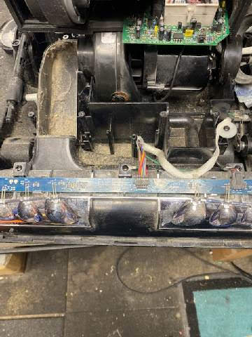 White's Sew & Vac Vacuum Cleaner Repair Shop in Lake Charles, LA photo