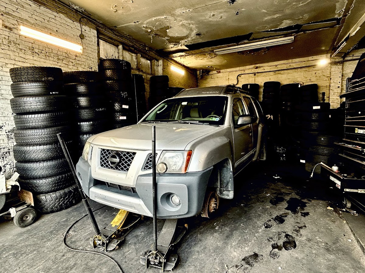 VAC TIRES & MOBILE SERVICES Tire Shop in Washington, DC photo