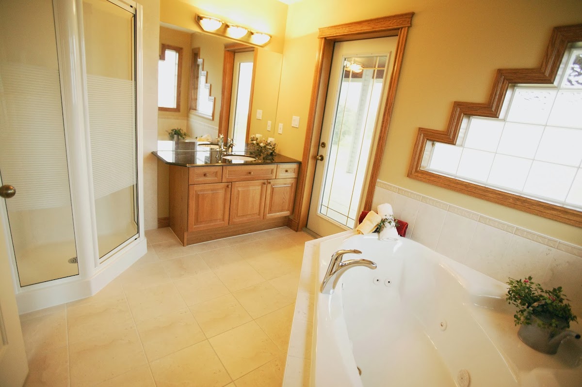 Dwight's Glass & Mirror Window Installation Service in Albuquerque, NM photo