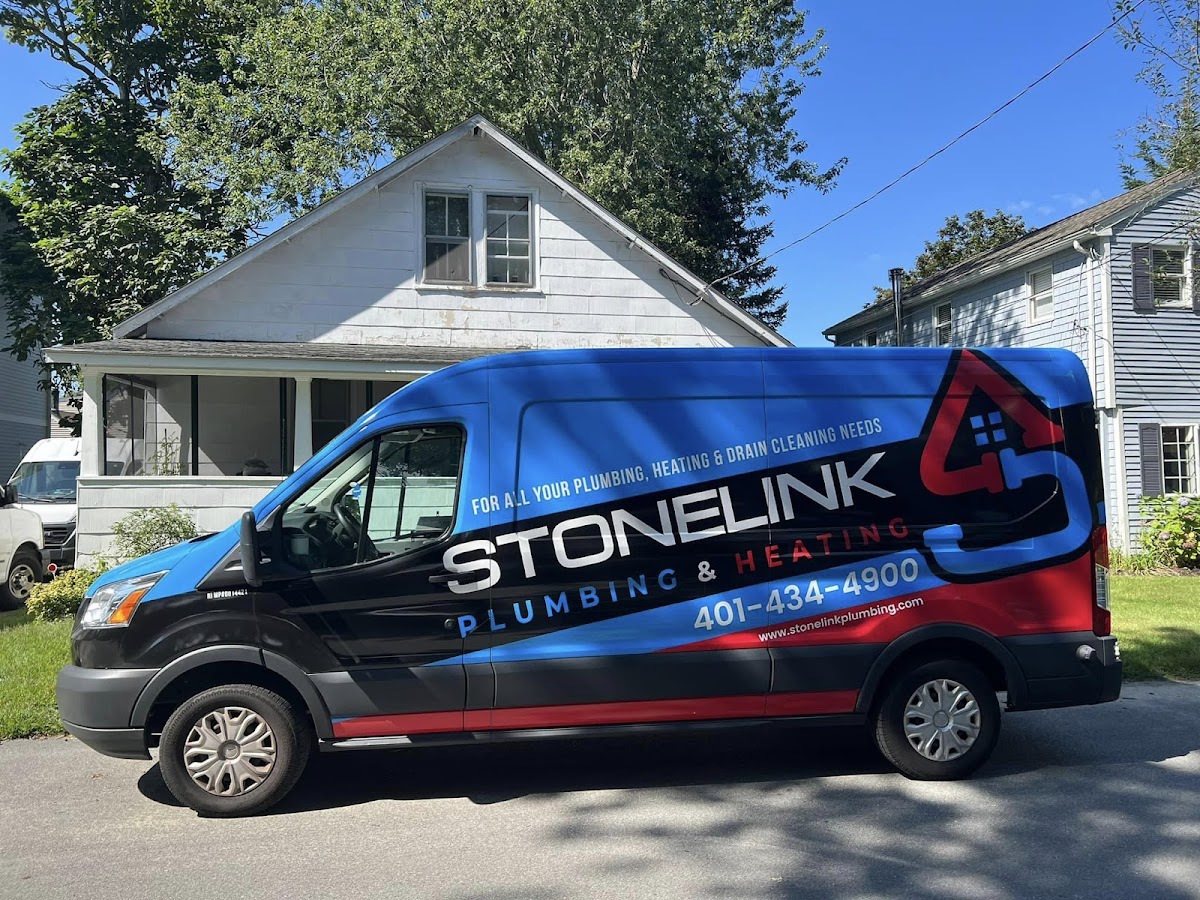 Stonelink Plumbing & Heating Plumber in Rumford, RI photo