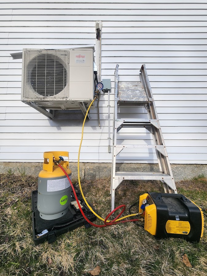 Midcoast Heatpump Cleaning, LLC Hvac Contractor in Stockton Springs, ME photo