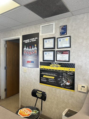 Moorland Auto Repair Auto Repair Shop in New Berlin, WI photo