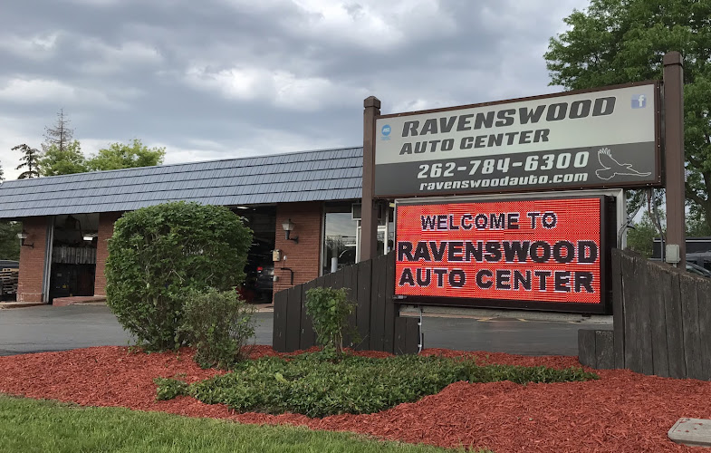 Ravenswood Auto Center Auto Repair Shop in New Berlin, WI photo