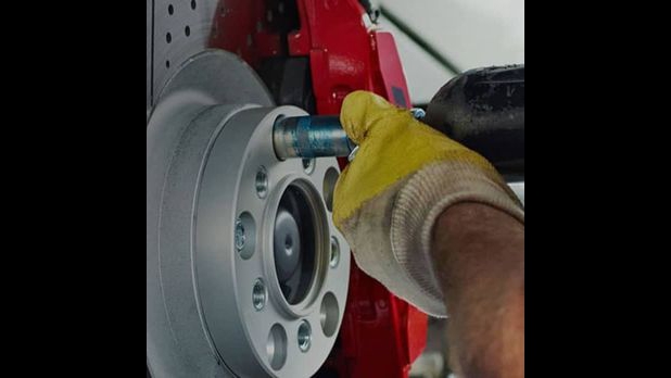 A & W Auto Service Mechanic in West Allis, WI photo