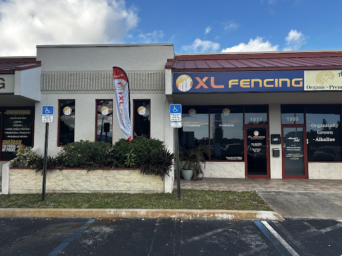 XL Fencing, LLC Fence Contractor in Pompano Beach, FL photo
