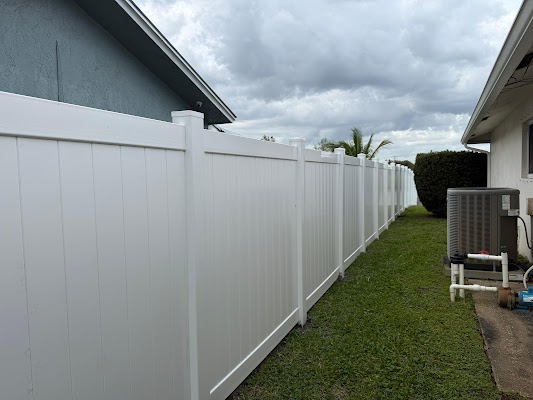 Gallery photo for Mega Fence Company Repair & Installation in Hollywood, FL