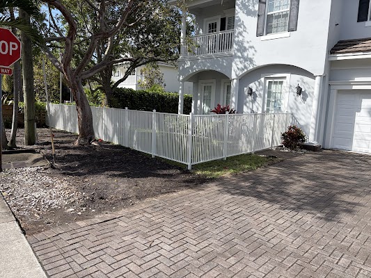A-Hinze Fence Contractors photo