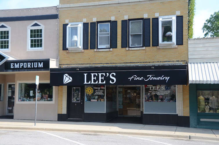 Lee's Fine Jewelry Jewelry Repair in Highland, IL photo