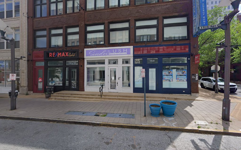 Mahnal Jewelry gallery photo