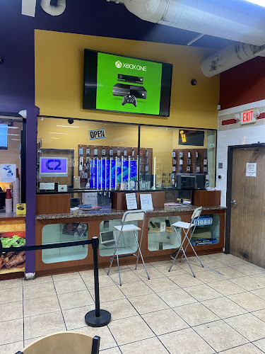 Discount phone repair Electronics Repair Shop in Redford Township, MI photo