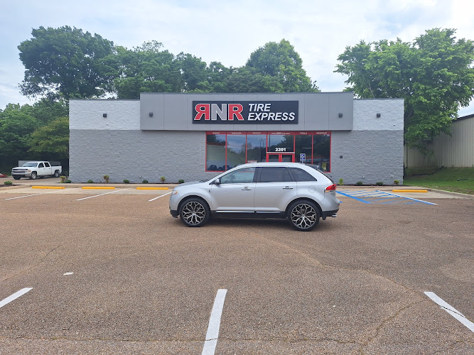 RNR Tire Express (Vicksburg, MS) Tire Shop in Vicksburg, MS photo