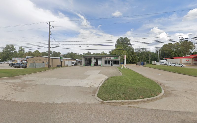 Car Care Clinic Jet Lube - Hwy 61 Vicksburg Auto Repair Shop in Vicksburg, MS photo