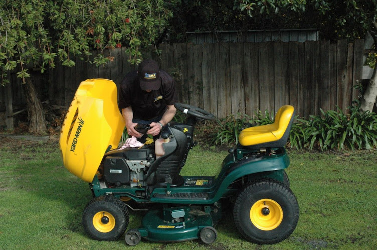 Stonington Power Equipment & Trailer Lawn Mower Repair Service in Ashaway, RI photo