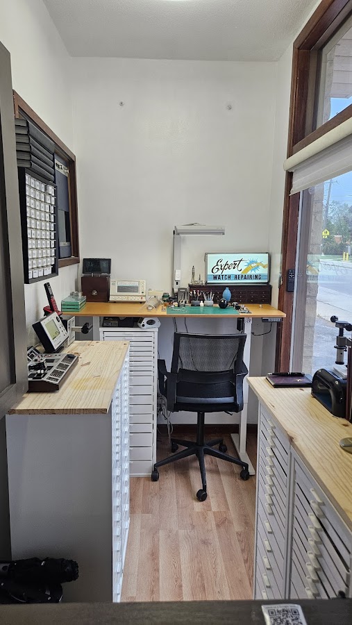 Tiempo Watch Repair Watch Repair Service in St Francis, WI photo