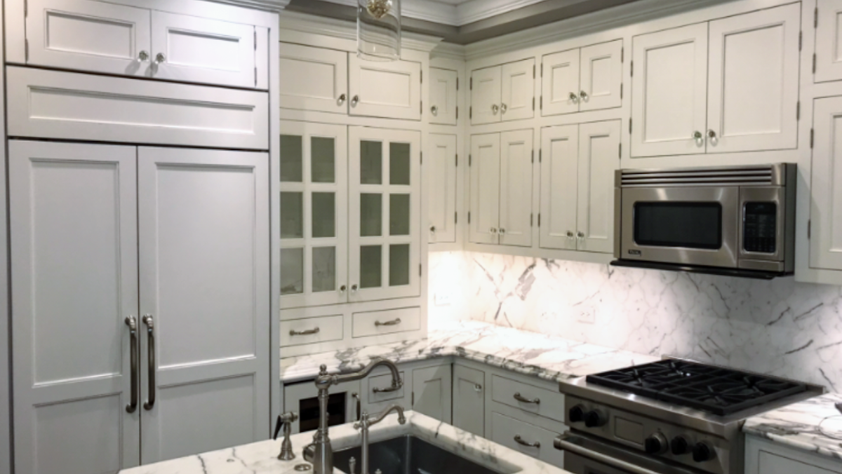 Bathtub Refinishing & More Bathroom Remodeler in Valparaiso, IN photo