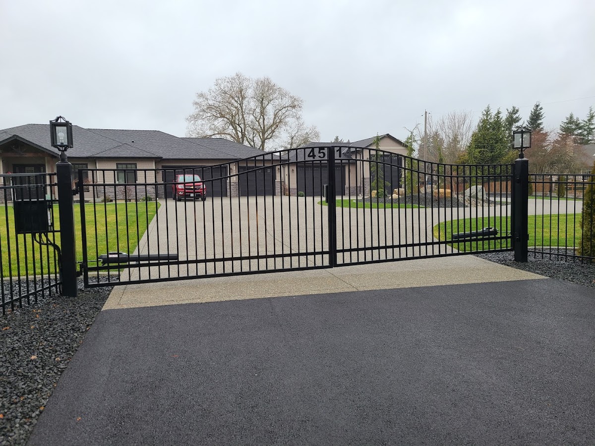 Evergreen Electric Gates And Fences Fence Contractor in Bellevue, WA photo