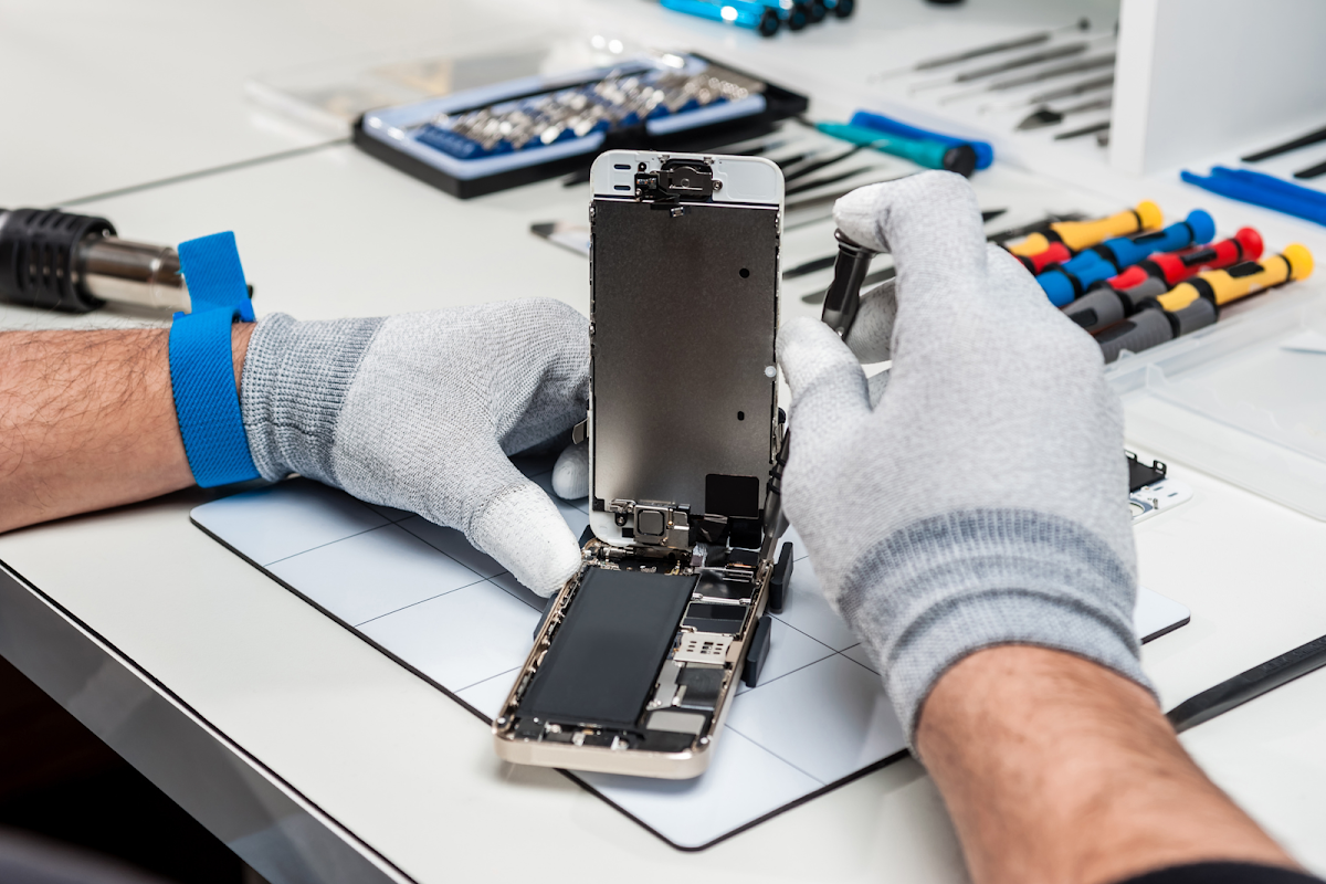 DrFixy Phone / Tablet Repair Mobile Phone Repair Shop in Warren, RI photo