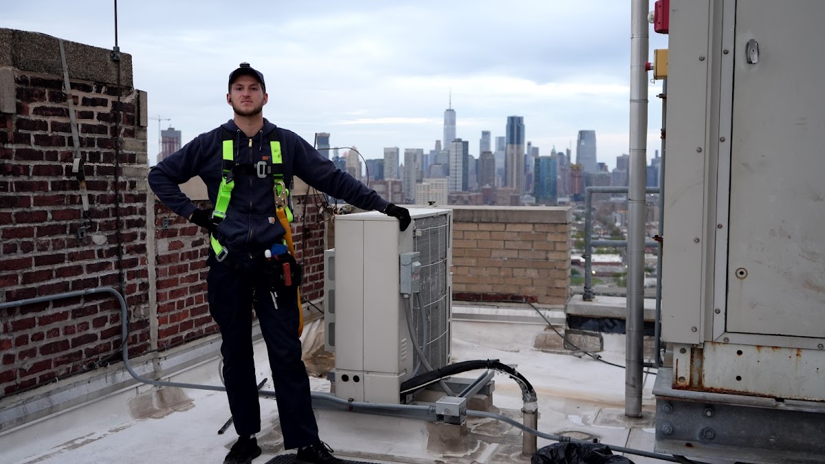 Platinum Heating & Cooling Hvac Contractor in Jenison, MI photo