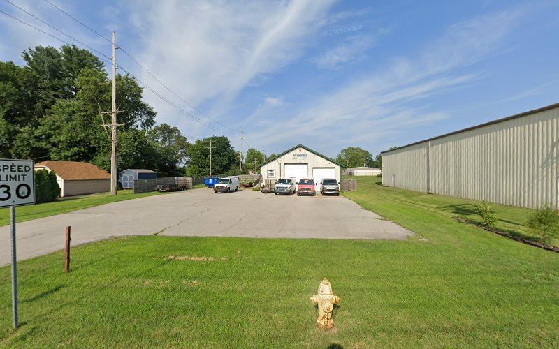 Ward's Garage Doors Sales and Service Inc. Garage Door Repair in Mishawaka, IN photo