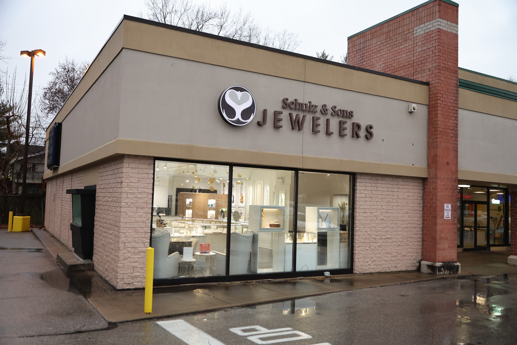 Schulz Jewelers Jeweler