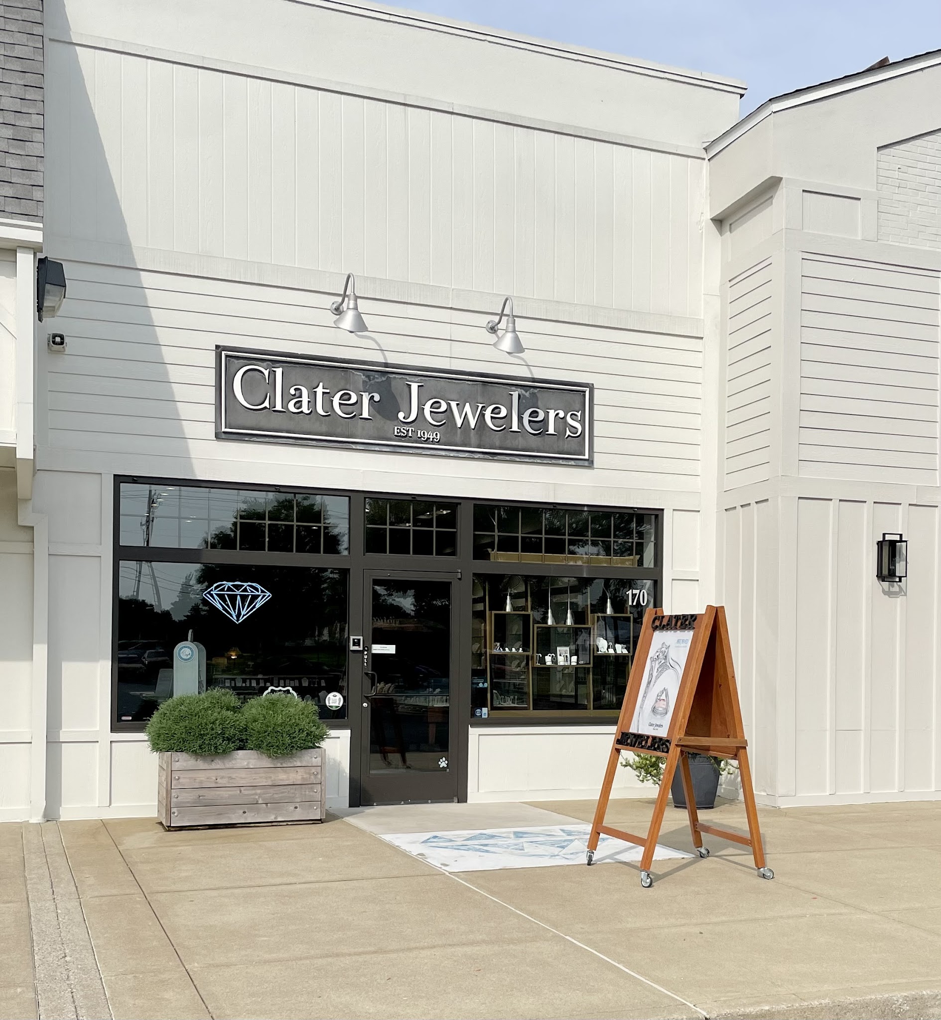 Clater Jewelers Diamond Center Jeweler in Louisville, KY photo