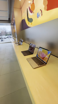 Apple Friendly Center gallery photo