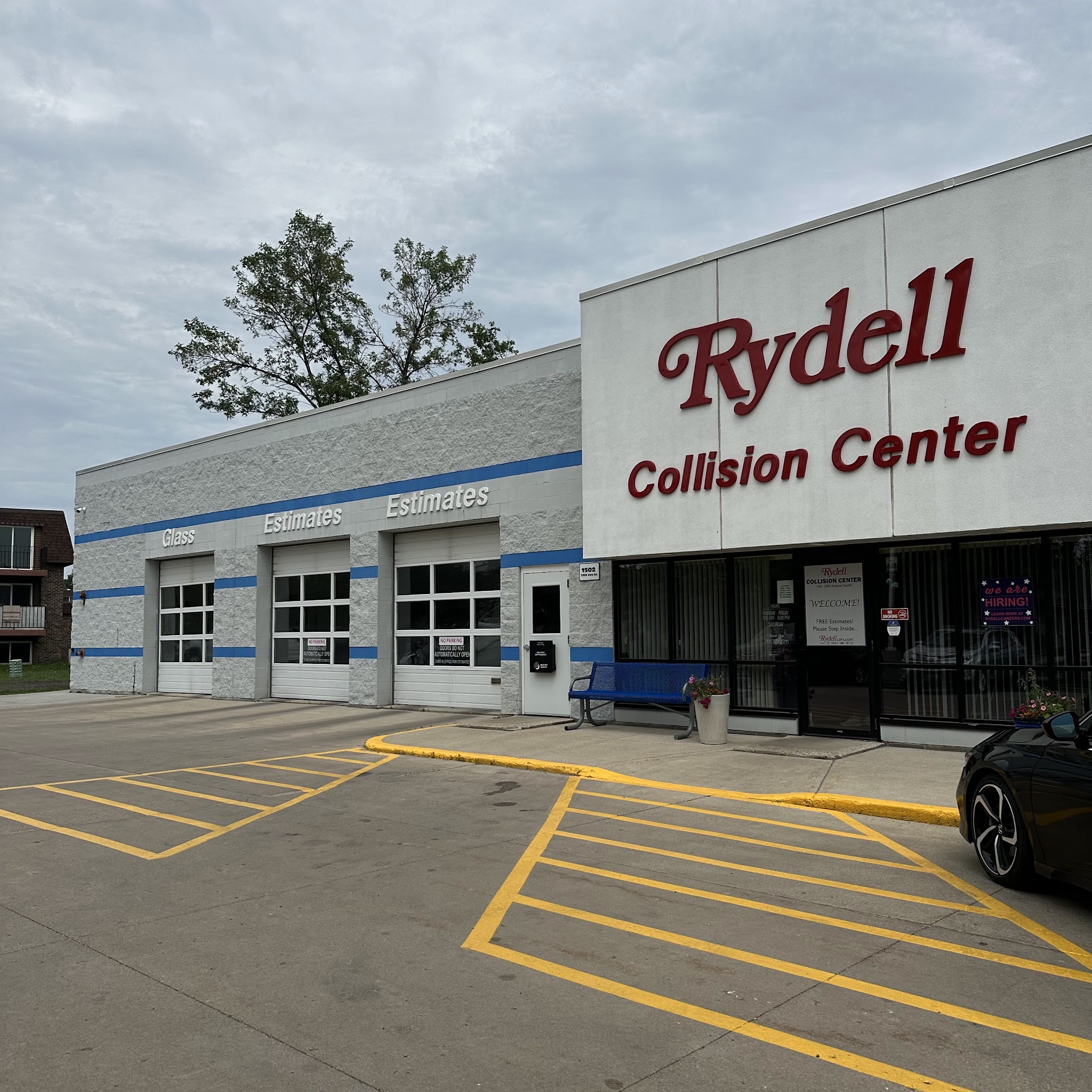 Rydell Auto Body and Glass Auto Body Shop in Grand Forks, ND photo
