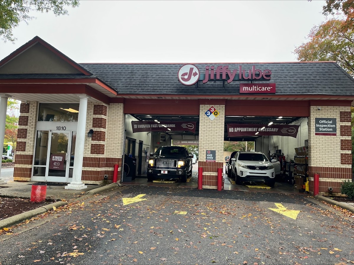 Jiffy Lube Oil Change Oil Change Service in Kearney, NE photo