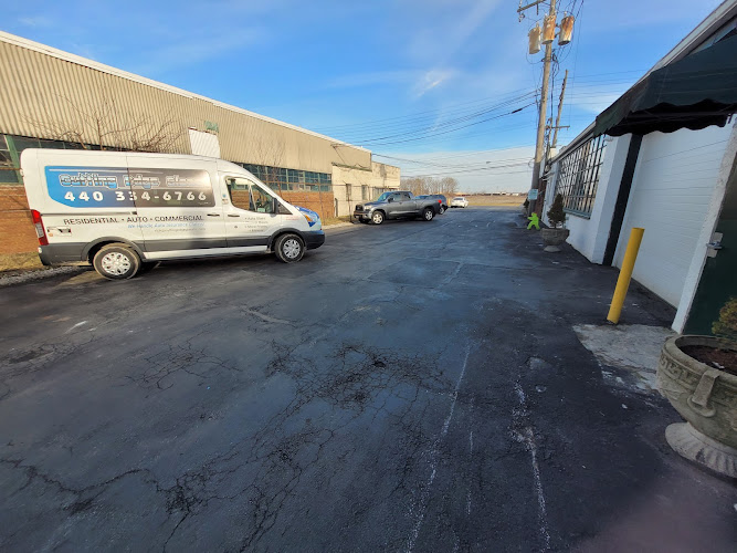 Cutting Edge Glass Auto Repair Shop in Brook Park, OH photo