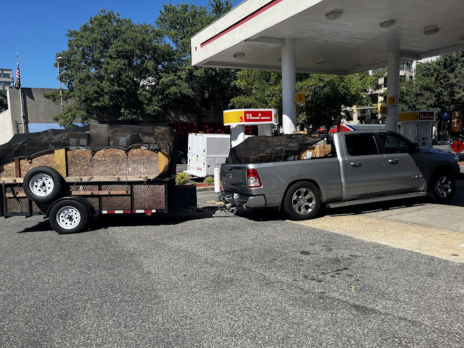 DMV Cleanout Crew Waste Management Service in Arlington, VA photo