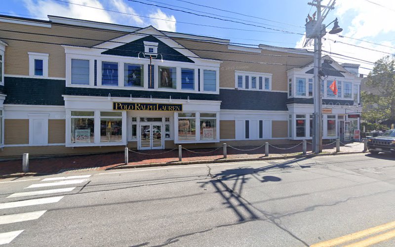 B W & Sons Roofing Inc Roofing Contractor in Freeport, ME photo