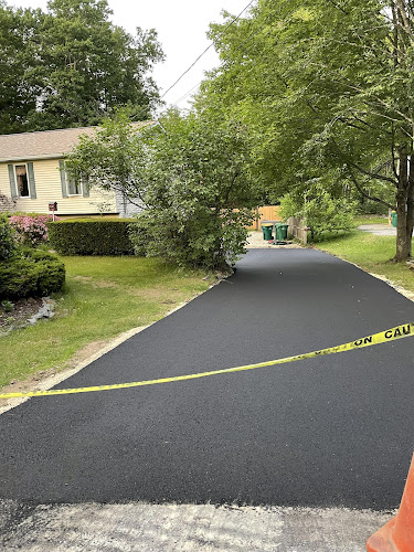 Manchester Paving & Sealcoating Asphalt Contractor in Northwood, NH photo