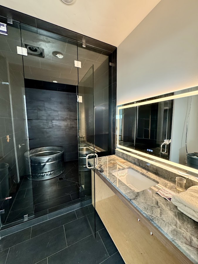 406 Glass and Shower Glass Merchant in Butte, MT photo