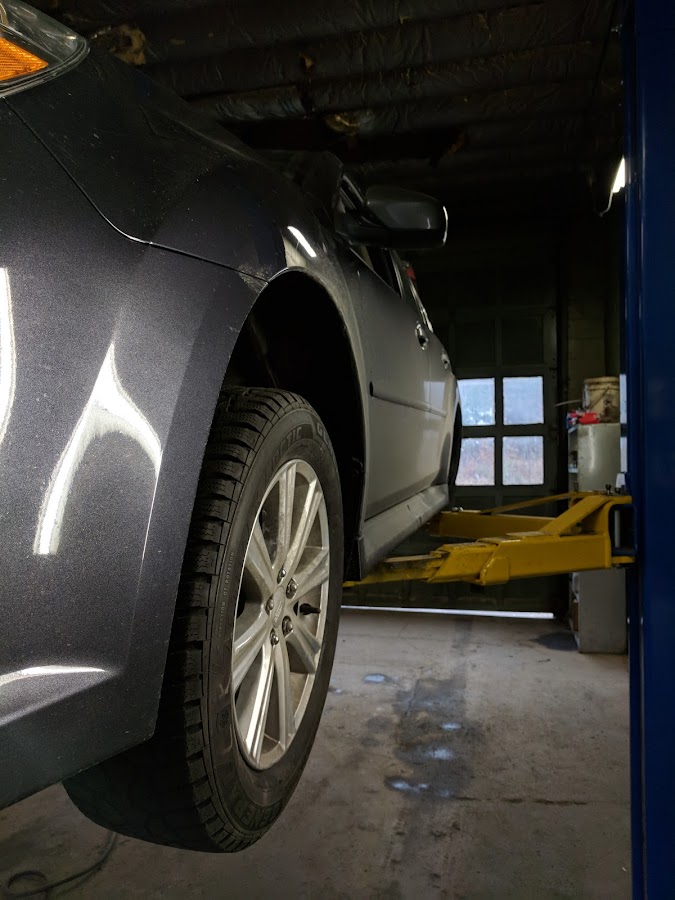 802 Automotive Auto Repair Shop in East Corinth, VT photo