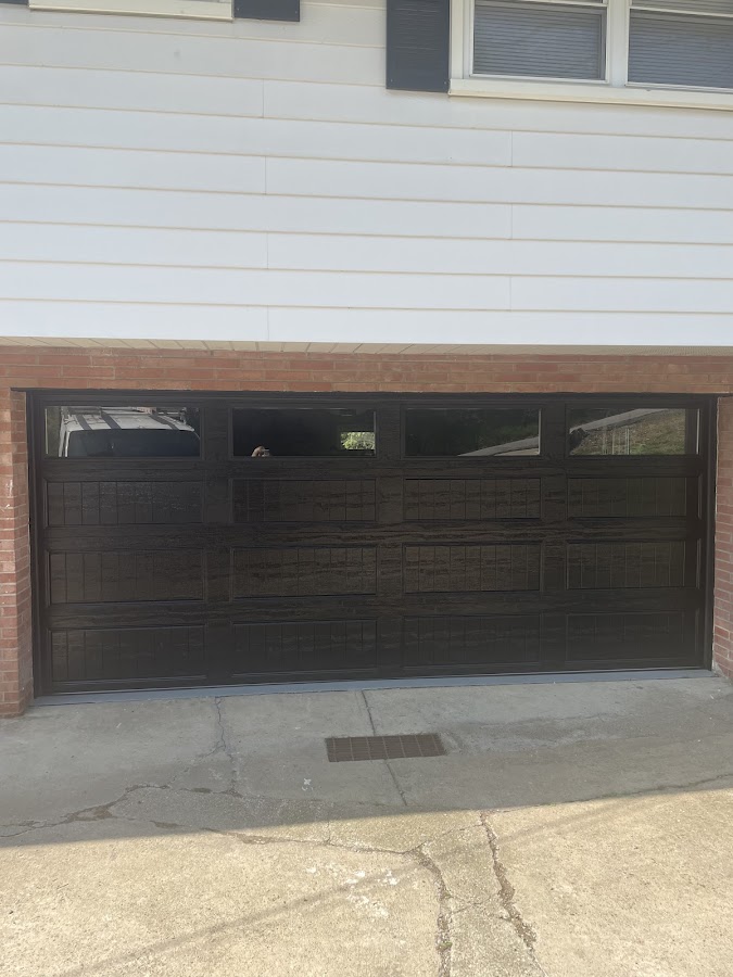 Varney Door Co Inc Garage Door Repair in Barboursville, WV photo