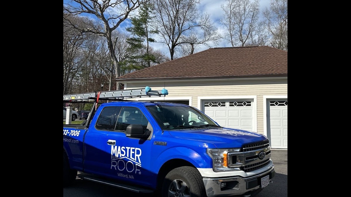 Master Roof Roofing Contractor in Milford, MA photo